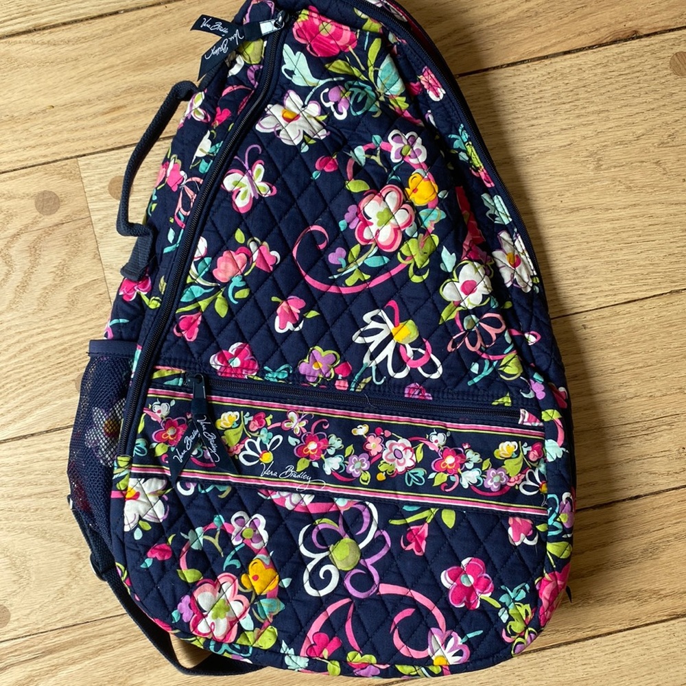 Ver bradley one strap backpack